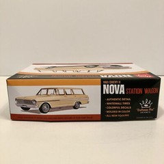 AMT 1:25 1963 Chevy II Nova Station Wagon Model Car Kit #1202/12