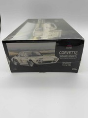 Accurate Miniatures Corvette Grand Sport 1/24 Model Kit #5001 Factory Sealed