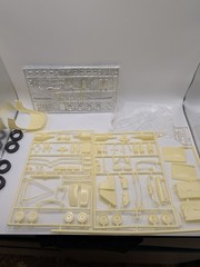 Testors 105 Scale 1/25 1948 Ford Convertible Open Box Instructions Included