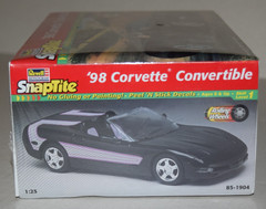 Revell 98 Corvette Convertible SnapTite 1:25 Model Kit Rolling Wheels New