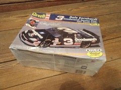 2001 REVELL 3 Goodwrench Dale Earnhardt STOCK CAR Model Kit – NEW SEALED!