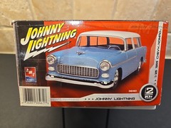 AMT, Johnny Lightning, ’55 Chevy Nomad W/1:64 scale Die-Cast !!Sealed Inside!!
