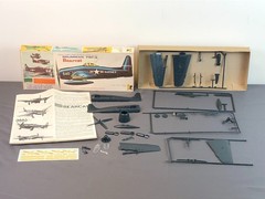 Lot of 3 Diff MILITARY ARMOURED TANK Sd KfZ M-48 BOMBER GRUMMAN F8F-2 Model Kit