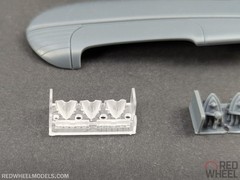Red Wheel 25006 ’48 Cadillac Tail Fins Custom kit Resin model 1/25