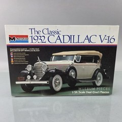 Monogram 2305 1/24 1932 Cadillac V-16 Dual Cowl Phaeton Model Kit Vintage OPEN