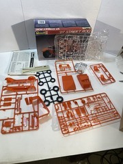 Revell 7238 1927 Street Rod 1/25 Scale Model Kit Open Box Unbuilt