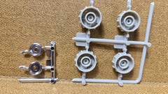 1967 Ford F-100 4 WD RIMS & HOLE IN CENTER CAPS 1:25 Moebius NEW Model PARTS