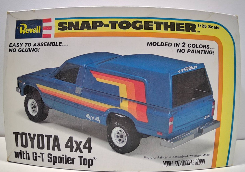 VINTAGE ORIGINAL REVELL 1/25 SCALE TOYOTA 4X4 WITH G-T SPOILER TOP MODEL KIT