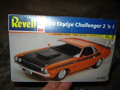Revell 85-2596 Model kit 1970 Dodge Challenger 2n1 Factory Sealed 1/24 kit 1999