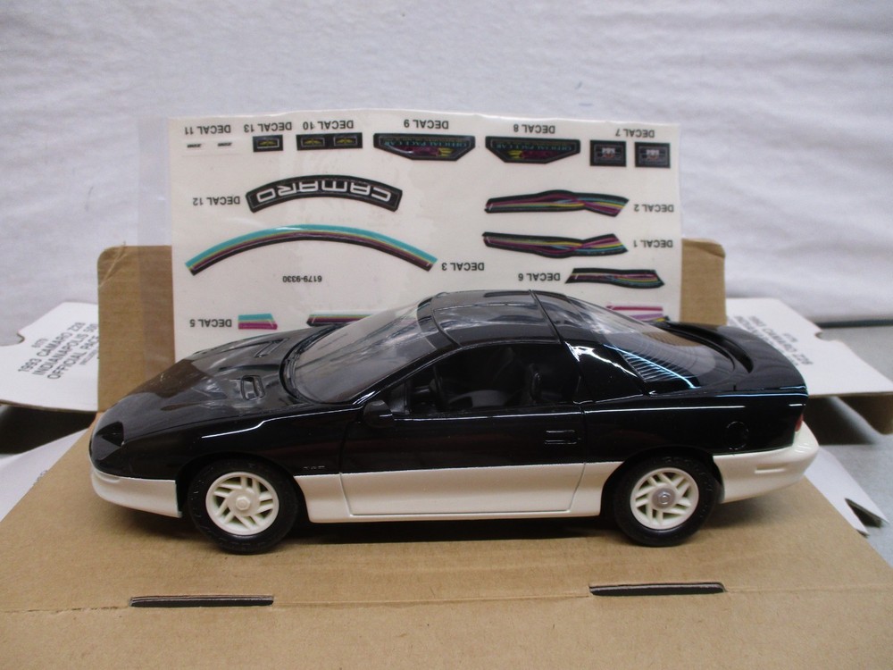 AMT 1993 Camaro Z28 Indianapolis 500 Official Pace Car Promo Car