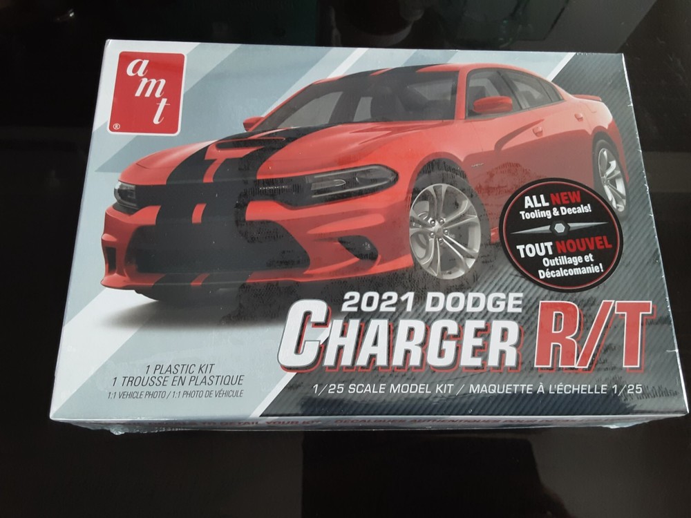 AMT/ERTL 2021 DODGE CHARGER R/T MODEL CAR KIT FACTORY SEALED