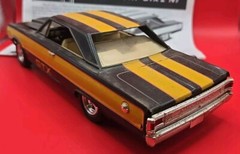 Revell 1967 Plymouth Belvedere GTX Hemi 1/25 Model Kit Street Machine Built