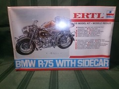Ertl 1/9 BMW R-75 motorcycle with Sidecar WP235