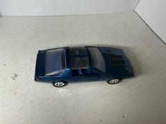 Vintage AMT Ertl 1989 Chevy Camaro IROC-Z 1/25 Scale Model 6062EO Blue Metallic