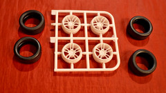 AMT 2021 Dodge Charger Redeye Hellcar Wide Body Wheels and Tires 1/25