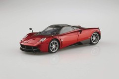 Aoshima 1/24 Pagani Huayra ‘12