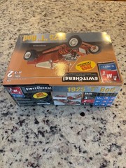 AMT 1/25 1925 “T” Rod (2003 toy fair exclusive (factory sealed)