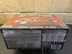 Revell, ’32 Ford Roadster w/newly tooled parts, 1/25 scale !!Factory Sealed!!