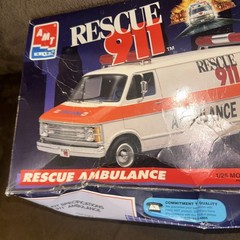 AMT ERTL RESCUE 911 AMBULANCE #6416 Open Box