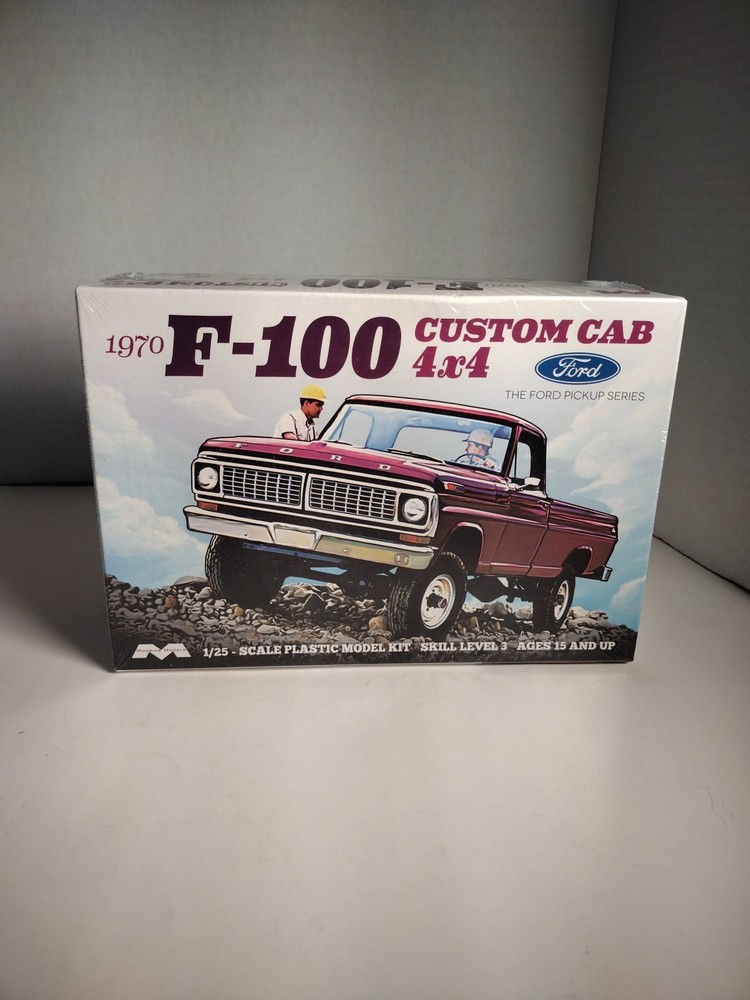 Moebius Models 1970 Ford F-100 1:25 Custom CAB 4×4 Pickup Truck New Sealed