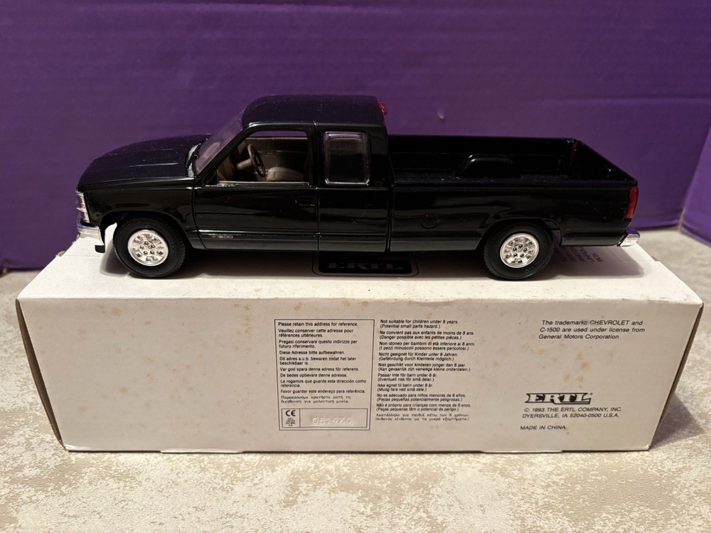 Vintage AMT Ertl 1994 Chevrolet C-1500 Extended CB Pickup Truck Promo Model Car