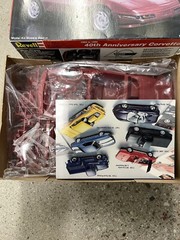 Revell 40th Anniversary ‘93 Corvette 1/24 Scale Model Kit Sealed Bags See Images
