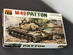 Lot of 3 Diff MILITARY ARMOURED TANK Sd KfZ M-48 BOMBER GRUMMAN F8F-2 Model Kit