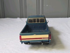 Monogram 1:24 Scale Ford F-250 Pickup Truck Plastic Model 9″