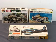 Lot of 3 Diff MILITARY ARMOURED TANK Sd KfZ M-48 BOMBER GRUMMAN F8F-2 Model Kit