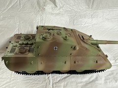 1/35 WELL BUILT TRUMPETER JADGPANZER E-100 TANK READY TO DISPLAY.