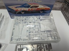 Salvinos Jr Bobby Allison 1971 Dodge Charger Nascar Model Kit