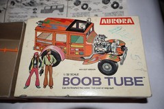 Aurora Boob Tube 1/32 Model Kit The Scene Machines VTG 1969 w Box Hippie Peace