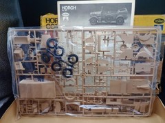 Testors Italeri Horch Command Car 1/35 Scale Model Kit #851 New Inside