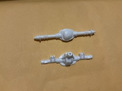 1/25 scale model Ford F250 Super Duty Rear Axle Only