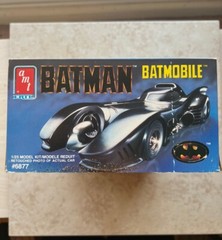 AMT DC Comics 1989 Keaton Batman Batmobile Model Kit – 1:25 Scale – Opened