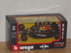 Bburago 2025 F1 Racing Oracle Red Bull Racing RB20 Verstappen #1 Car Perez 1:43