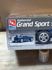 VTG. 1994 AMT ERTL 1:25 SCALE ” GULDSTRAND GRAND SPORT 90 ” MODEL KIT # 6461