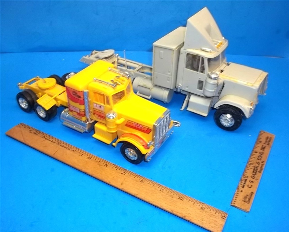 Vintage Model Trucks – Big Rig – 18 Wheelers – (2) For Parts