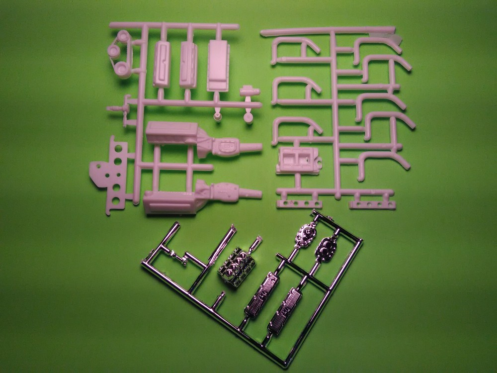 1976 Vega Funny Car 1/25 454 Engine Hilborn injector Zoomie headers Big Block