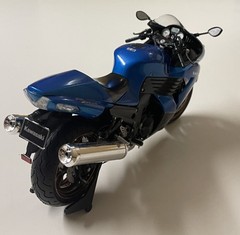 BUILT – Tamiya 1/12 Kawasaki ZZR1400 / ZX-14