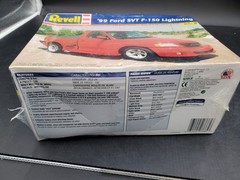 😎🚦Revell 1:25 Model Kit #85-7665 1999 Ford SVT F-150 Lightning see photos 🔥😎