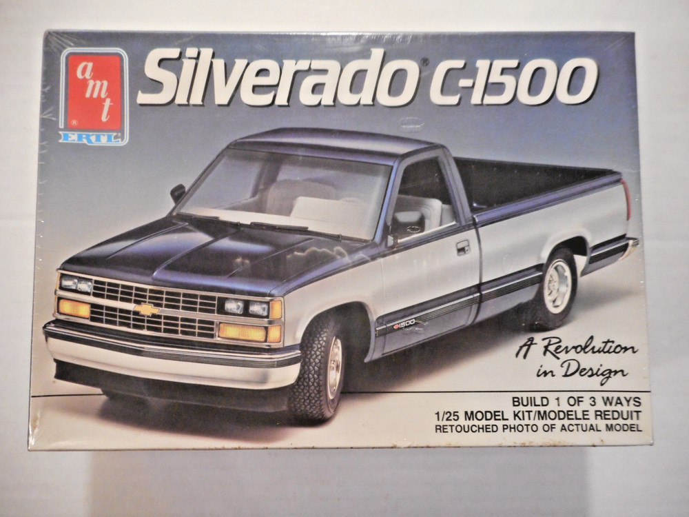 AMT 1989 Chevrolet Silverado C-1500 Model Kit 1/25 NOS Factory Sealed