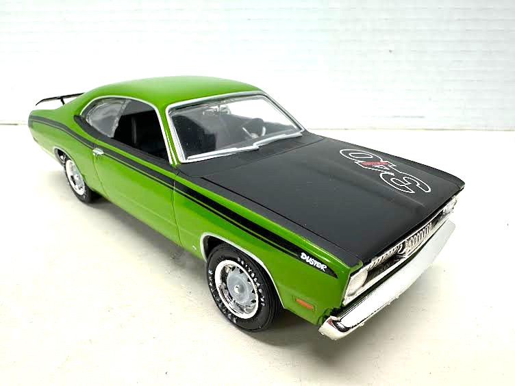AMT ProShop 1971 Plymouth Duster 340 1/25 Pro Built Model Car Green
