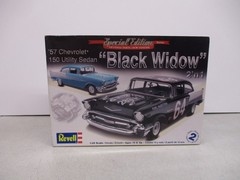 Revell Special Edition 1957 Chevrolet 150 Utility Sedan Black Widow 1/25