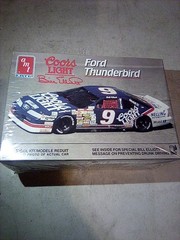 A9D SEALED AMT/Ertl Bill Elliott Coors Light Ford Thunderbird Model Kit #6740