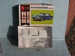 AMT Model Kit 1960 Ford Thunderbird Hardtop 1/32 Scale , unbuilt