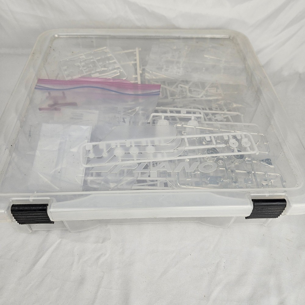 Graveyard Lot of Automotive Parts & Accessories for 1/25 Scale Plastic Models