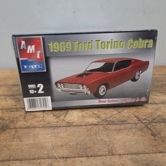 AMT 1969 Ford Torino Cobra Kit # 31745 Sealed