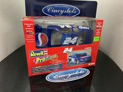 Revell SnapTite Pro Finish Jeff Gordon #24 Pepsi Monte Carlo 1/24 Scale Model
