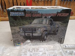 Brand new open box Revell 1/24 model kit 78 GMC pickup complete w/instructions
